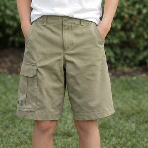 Under Armour Boys Olive Cargo Shorts Wiyh Adjustable Waist Band Inside See Pic